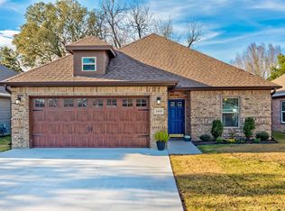 2420 Avenue C, Nederland, TX 77627
