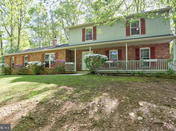 2219 Firewood Dr, Sykesville, MD 21784