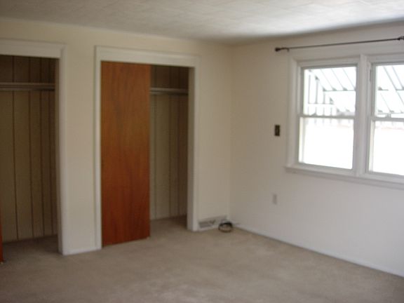 17 Hilbert Ct. Master Bedroom