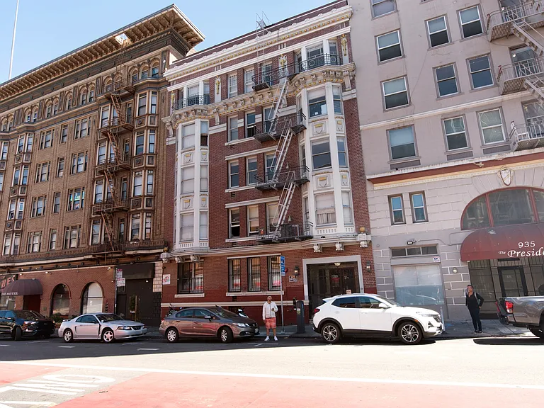925 Geary Street — Photo 44