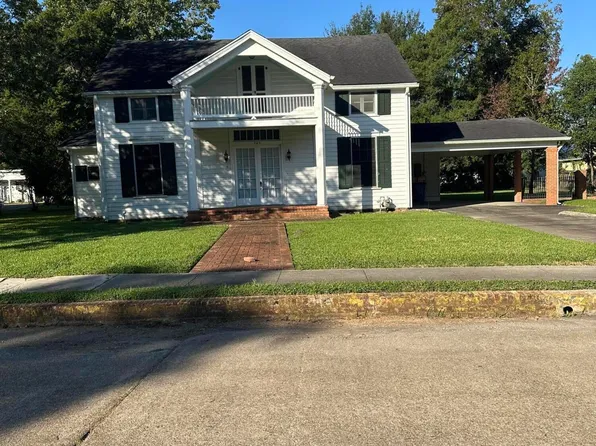 703 1st St, Franklin, LA 70538
