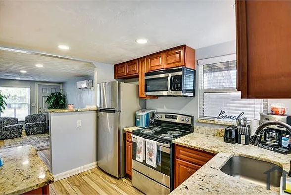 155 S Martin Luther King Blvd #B — Photo 10