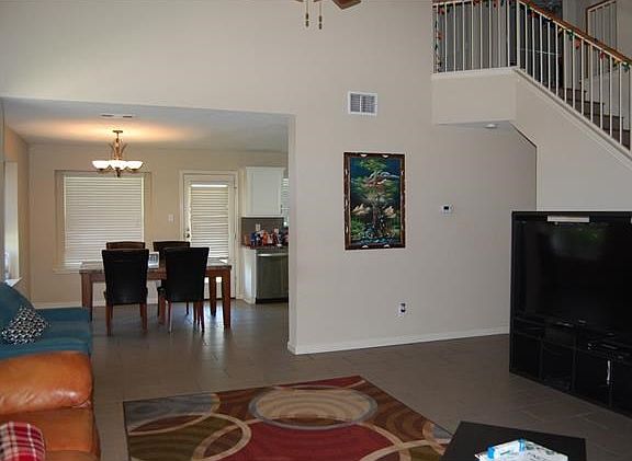 4th image of 501 Woodsorrel Way