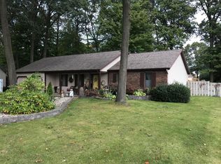 1354 W Hile Rd, Norton Shores, MI 49441