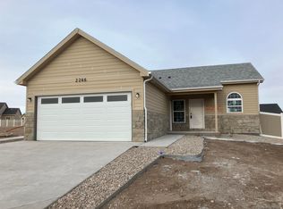 2246 Ledoux Dr, Cheyenne, WY 82007