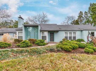 1040 S McKnight Rd, Saint Louis, MO 63117