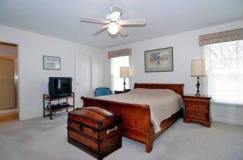 5th image of 10 Newcastle Ln