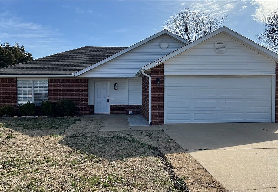 1st image of 1601 SE Audry Ln