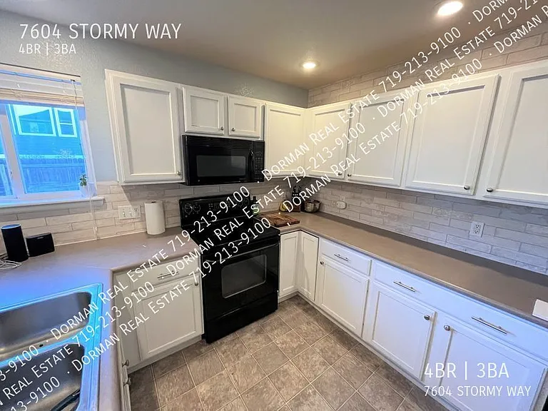 7604 Stormy Way — Photo 2