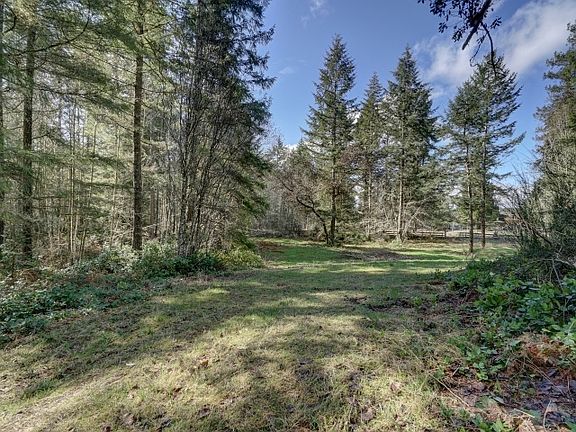 4th image of 12529 Crescent Valley Dr NW
