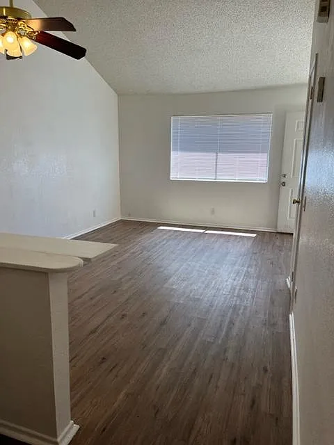 58772 Barron Dr — Photo 4