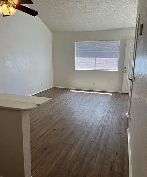 58772 Barron Dr — Photo 4