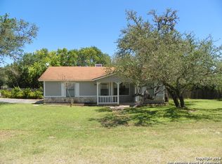 100 View Point Dr N, Boerne, TX 78006