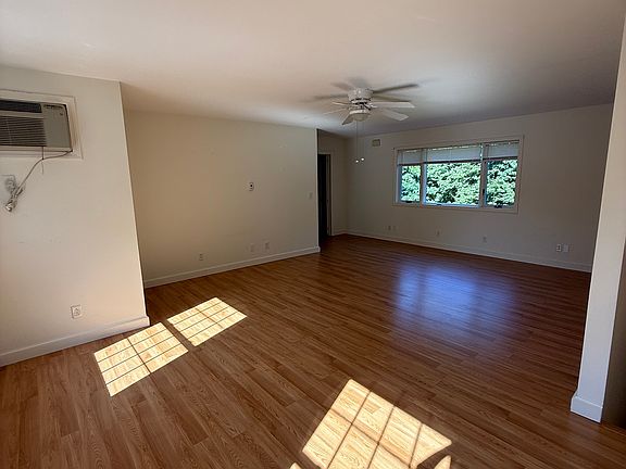 3rd image of 2 Nash Rd
