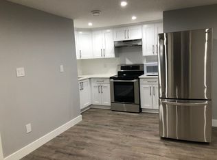 3380 Chickadee Dr NW, Edmonton, AB T5S0K9