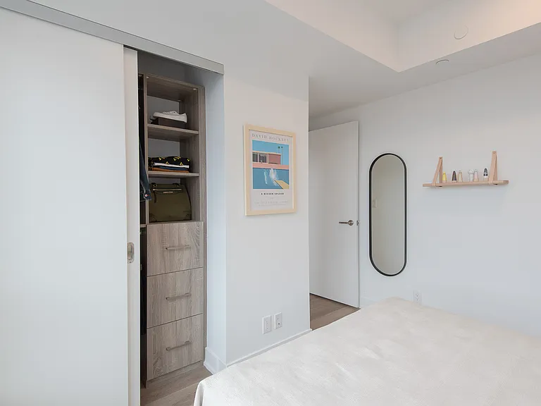 484 Spadina Ave — Photo 7