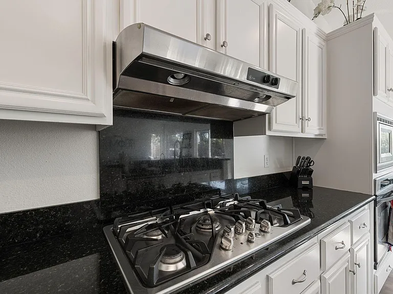 44660 Monticello Ave — Photo 20