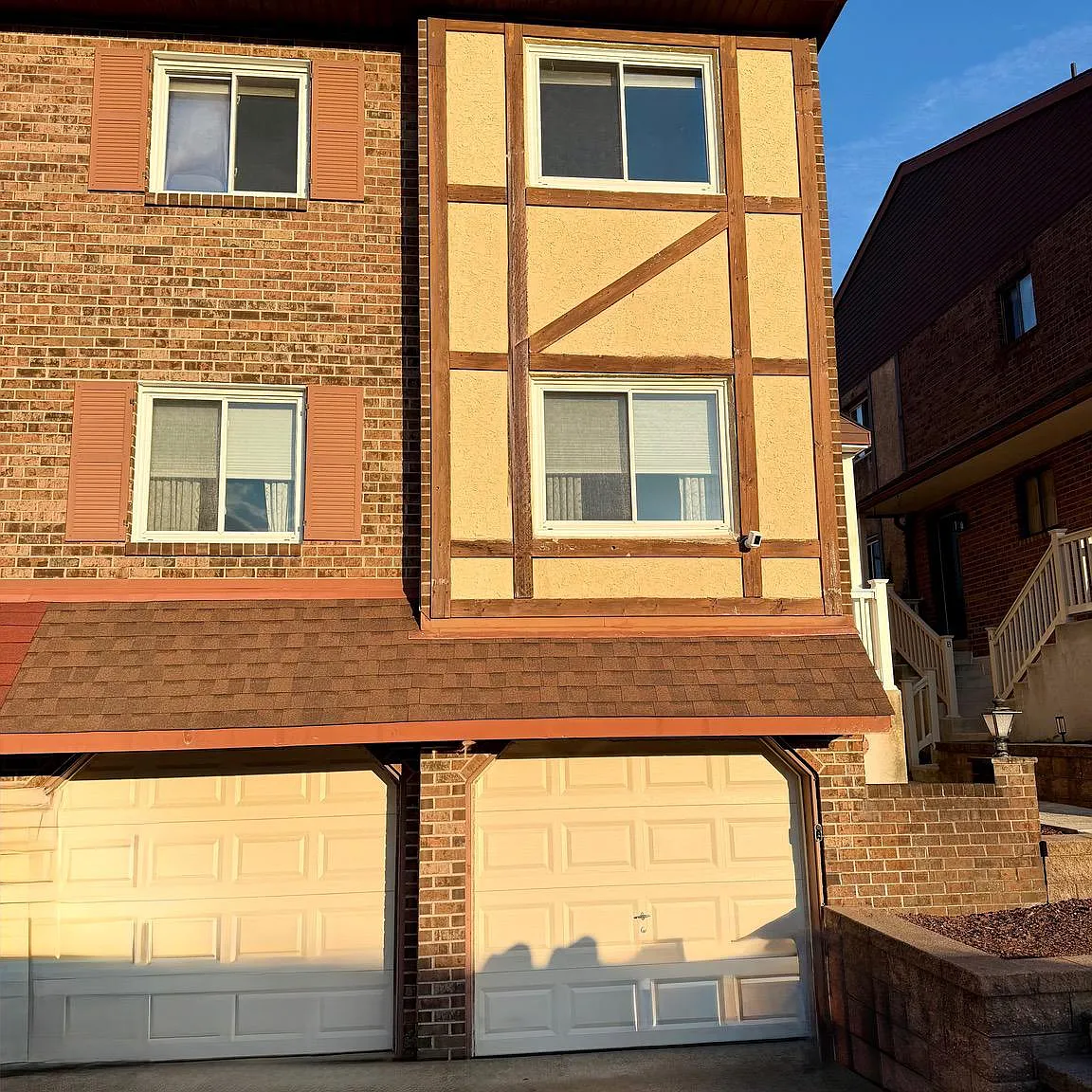 2 bed, 2200 sqft, $1,750 — Photo 1
