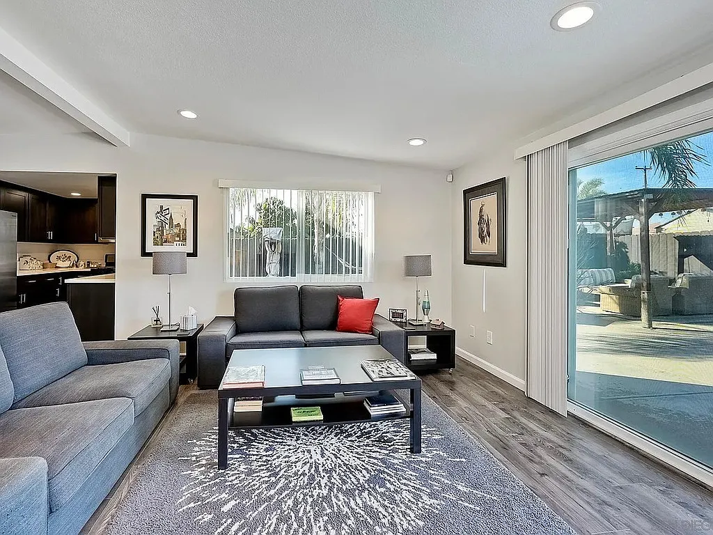 3 bed, 2.0 bath, $6,325 — Photo 1