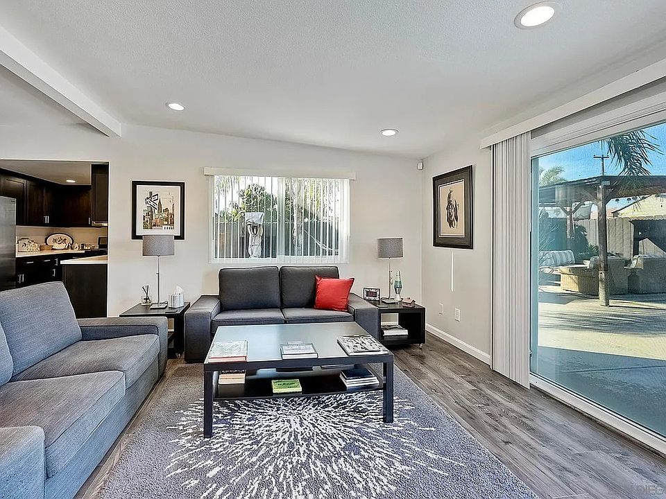 1st image of 1122 Iris Ave