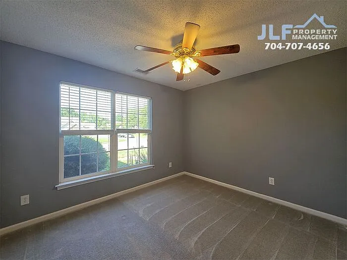 8417 Appledale Dr — Photo 12