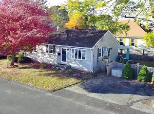 90 Waterman St, Pawtucket, RI 02861