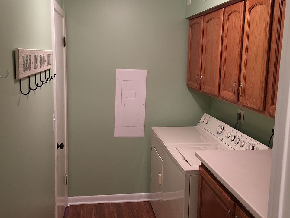 1st image of 214 N Pine Ave APT 4A
