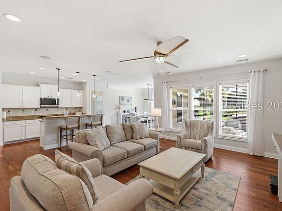 5th image of 4 Maywood Way