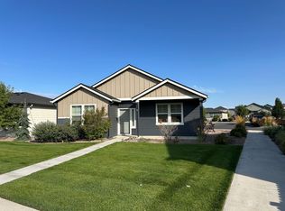 1403 NW Upas Ave, Redmond, OR 97756