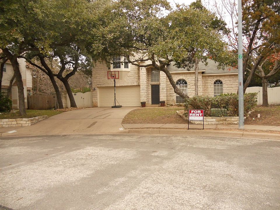 1st image of 1916 Holly Hill Dr