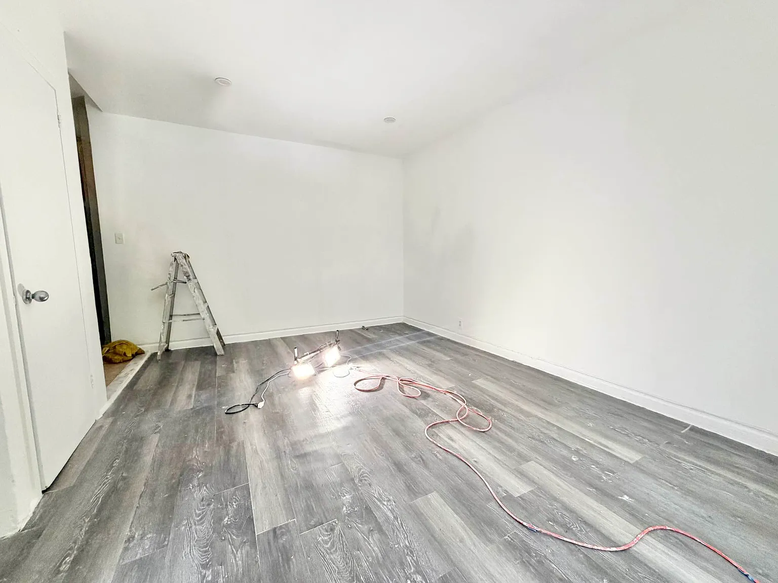 564 Audubon Avenue — Photo 3