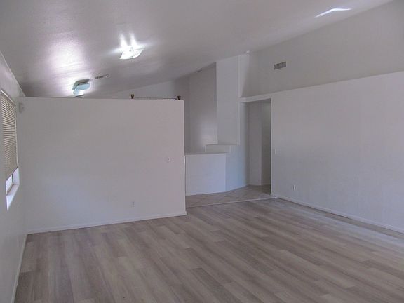 4th image of 3732 White Peppermint Dr