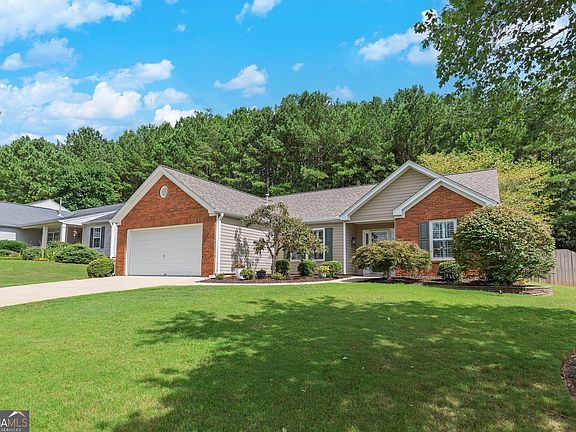 4th image of 1070 River Plantation Dr
