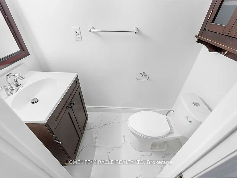 1583 Frolis St — Photo 24