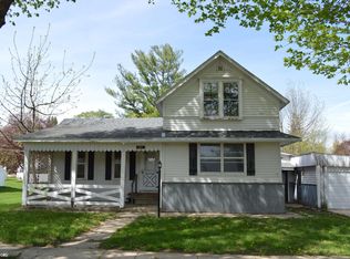 621 Maple St, Osage, IA 50461