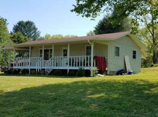 111 Mooreview Ter, Hayesville, NC 28904