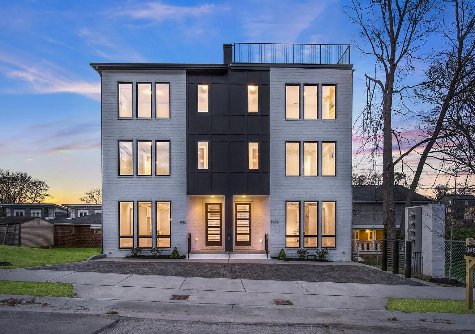 Stunning 4 Bedroom in Nashville — Photo 1