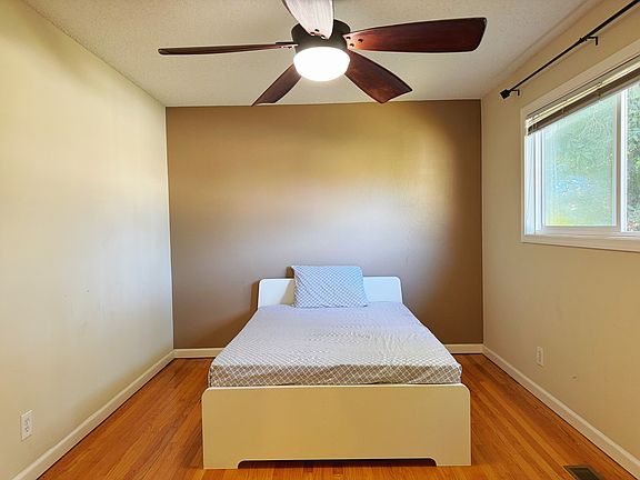 2nd image of 2284 Sunrise Dr #240