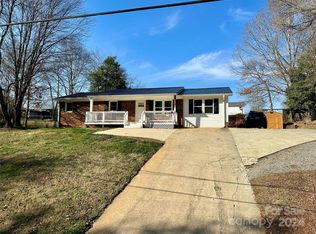 1574 Conway Ct, Granite Falls, NC 28630