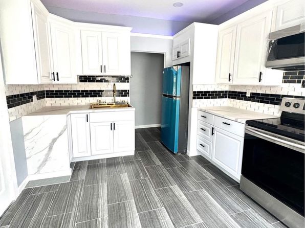 228-230 White St #1