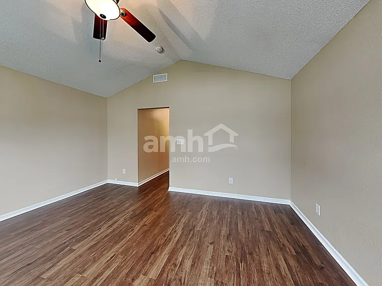 5606 Wood Hollow Dr — Photo 11