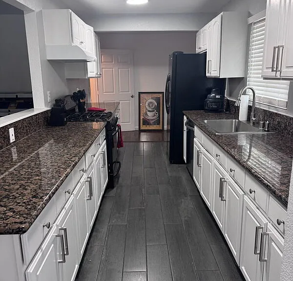 660 Greg Thatch Cir #9 — Photo 5