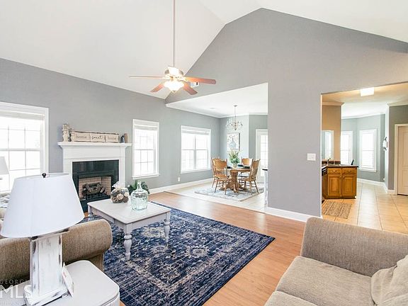 4th image of 502 Arelia Dr