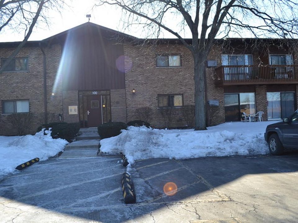 1st image of 100 Willow Ln APT 208