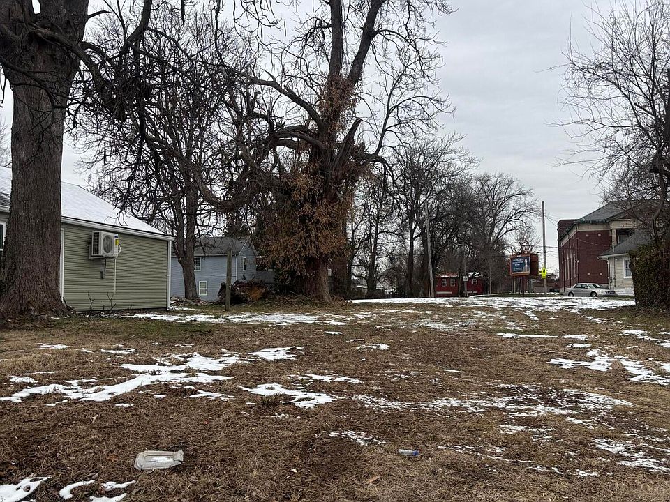 1st image of 2515 Woodland Ave