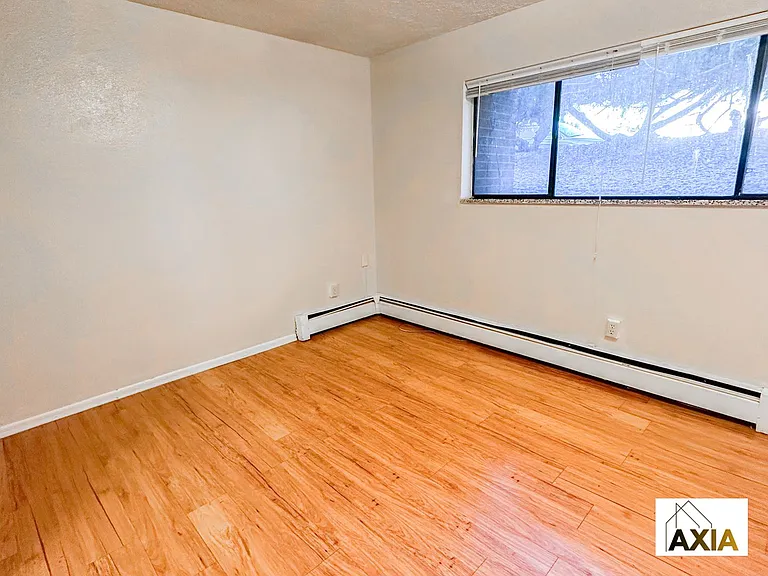 1200 College Ave — Photo 6