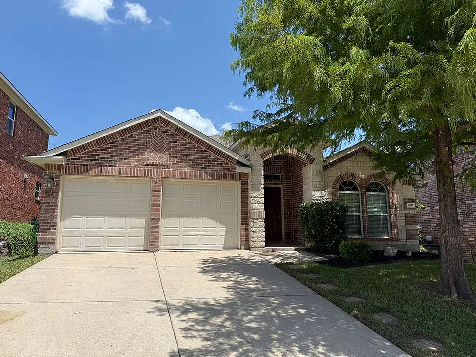437 Grant Ln