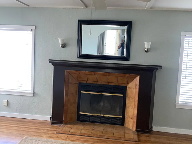 326 Hillcrest Dr — Photo 5