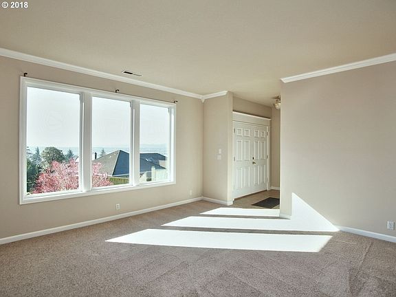 3rd image of 811 SE 75th Ct