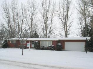 603 40th Ave S, Grand Forks, ND 58201